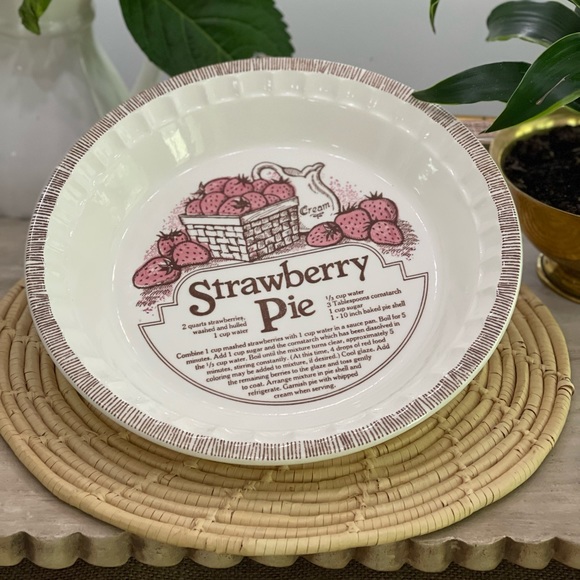 🍓Vintage Strawberry Pie Recipe Plate🍓 - Picture 3 of 5